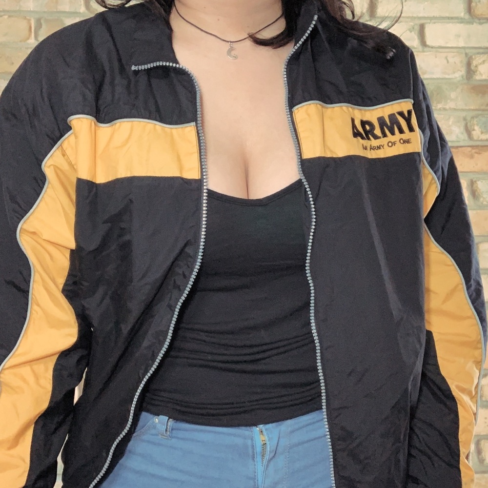 ★ ARMY BLACK AND YELLOW WINDBREAKER